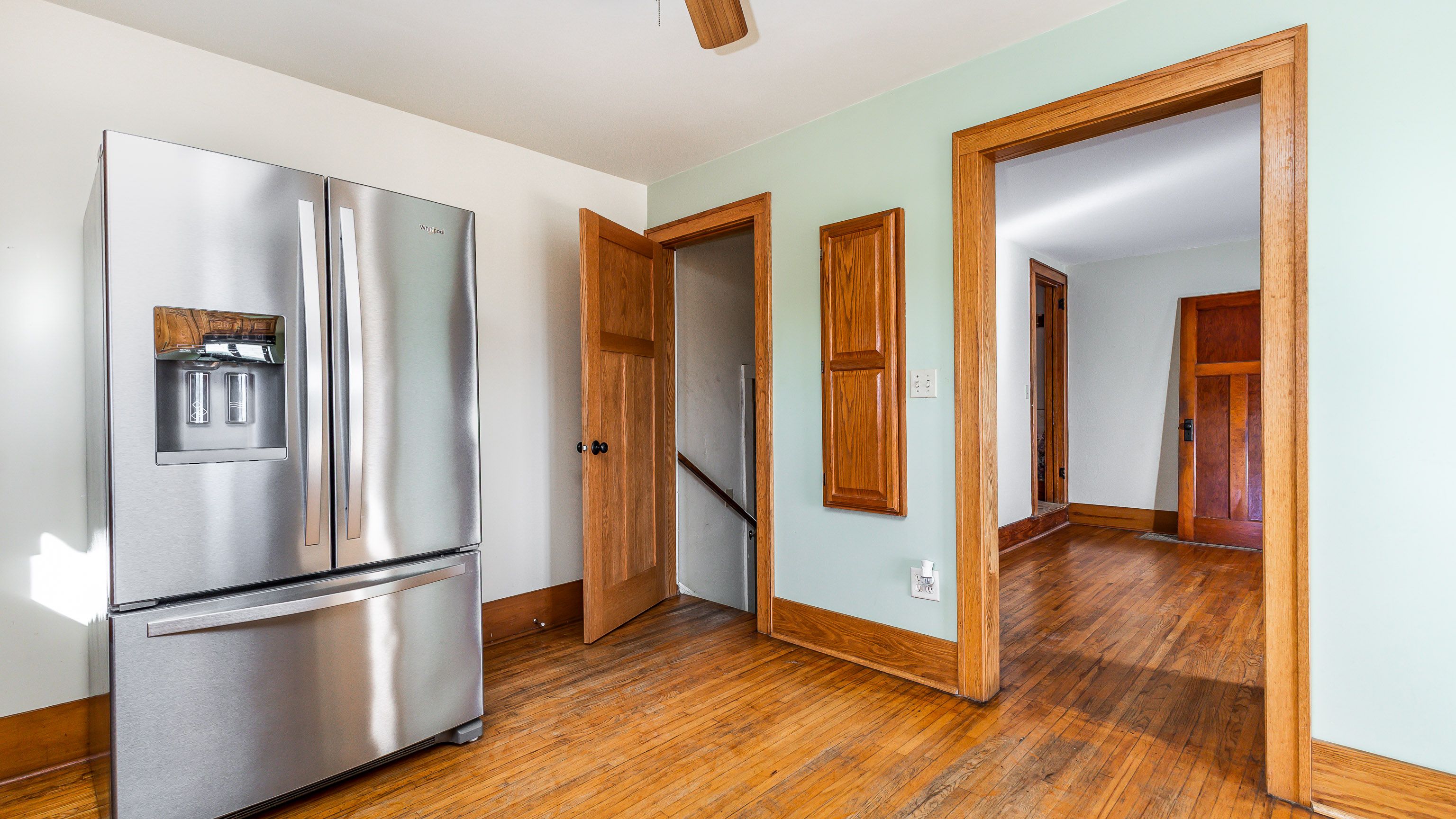 Listing Photo: 15-9162 RICHLAND RD015